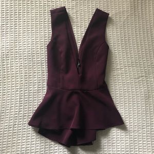 Lulu’s dark purple deep v peplum tie back tank S